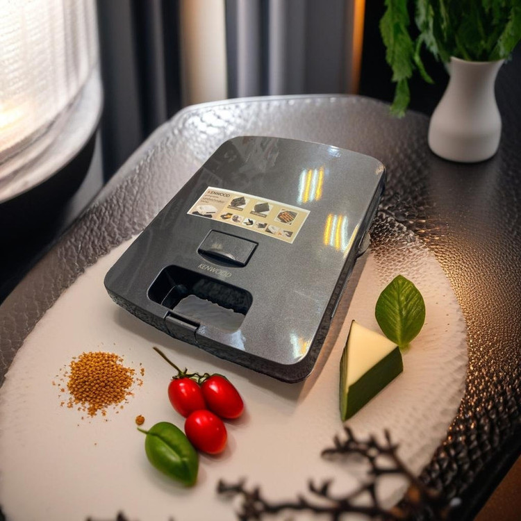 ساندویچساز کنوود مدل SM740