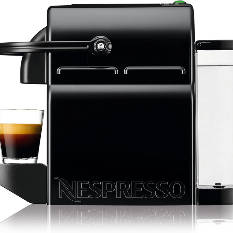 اسپرسوساز دلونگی مدل Nespresso inissia، با مصرف کپسول قهوه، مناسب تهیه اسپرسو، ریسترتو، لانگو و امریکانو، دارای 1 عدد نازل قهوه
